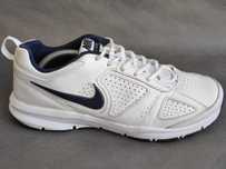 - Buty Nike T-Lite XI r. 44,5