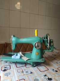 Продам швейные машинки ПМЗ 1 с ручным приводом.