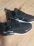 Buty Nike Air max270 czarne sportowe.