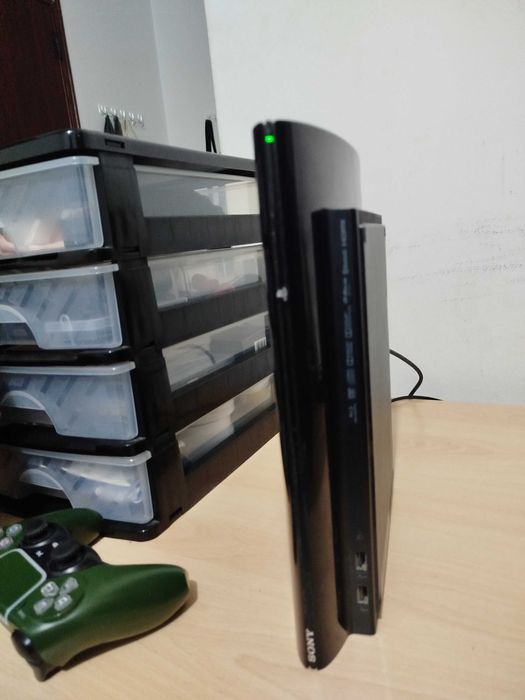 PS3 Superslim Desbloqueada 500gb com muitos jogos incluindo GTA5