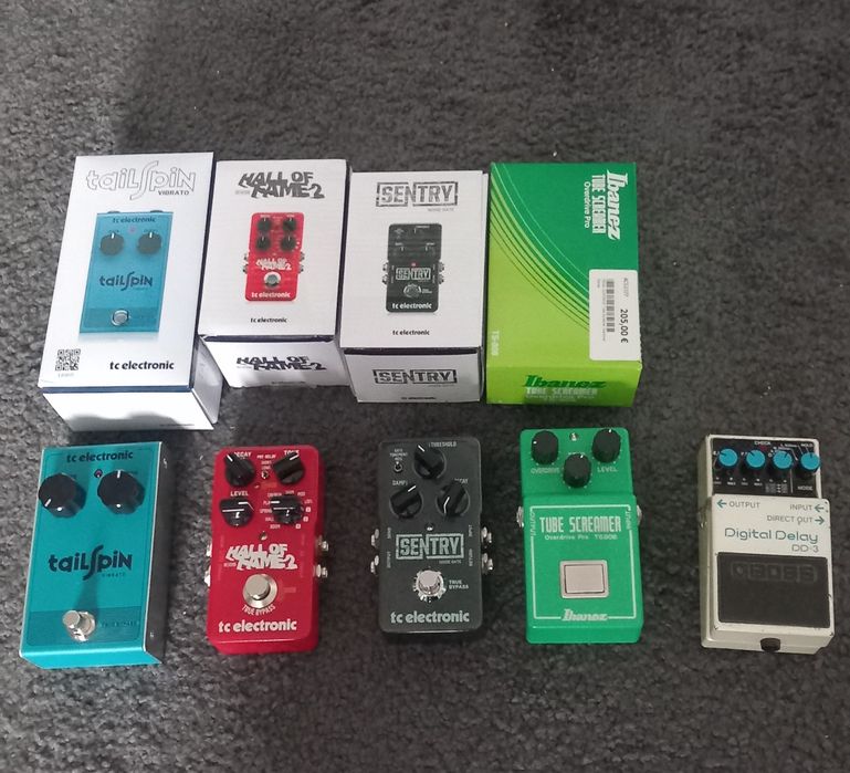 Baixa de preço!Pedais reverb overdrive vibrato delay noise gate