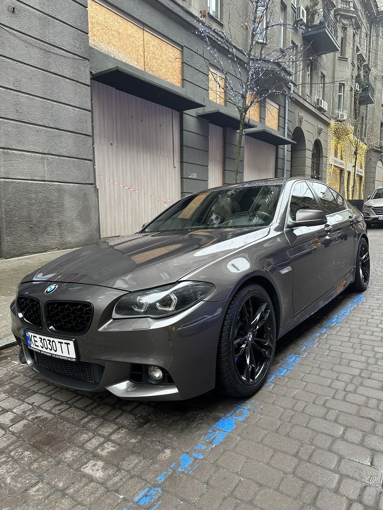 Bmw f 10 2012 2.0 бенз