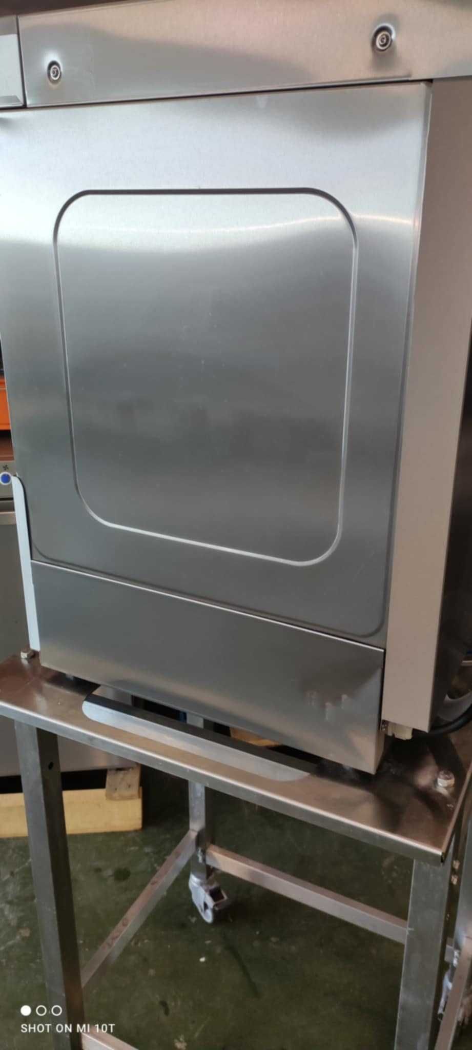 Zmywarka wyparzarka do szkła 801401 Stalgast 230V Prod 18.12.2024.