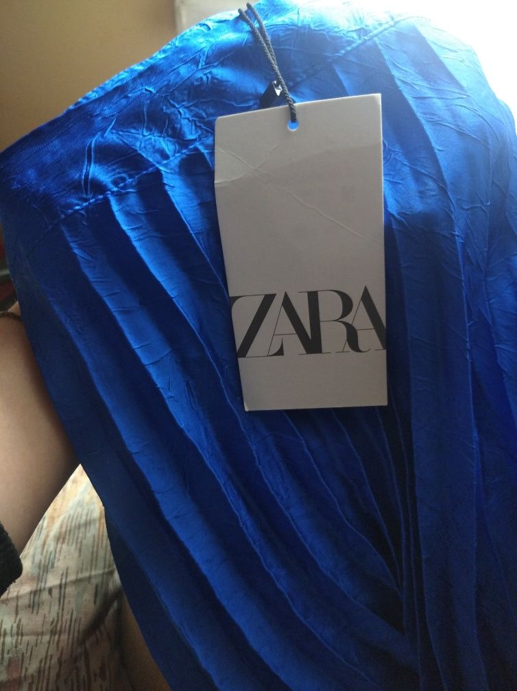 СпідницЯ нова  Zara