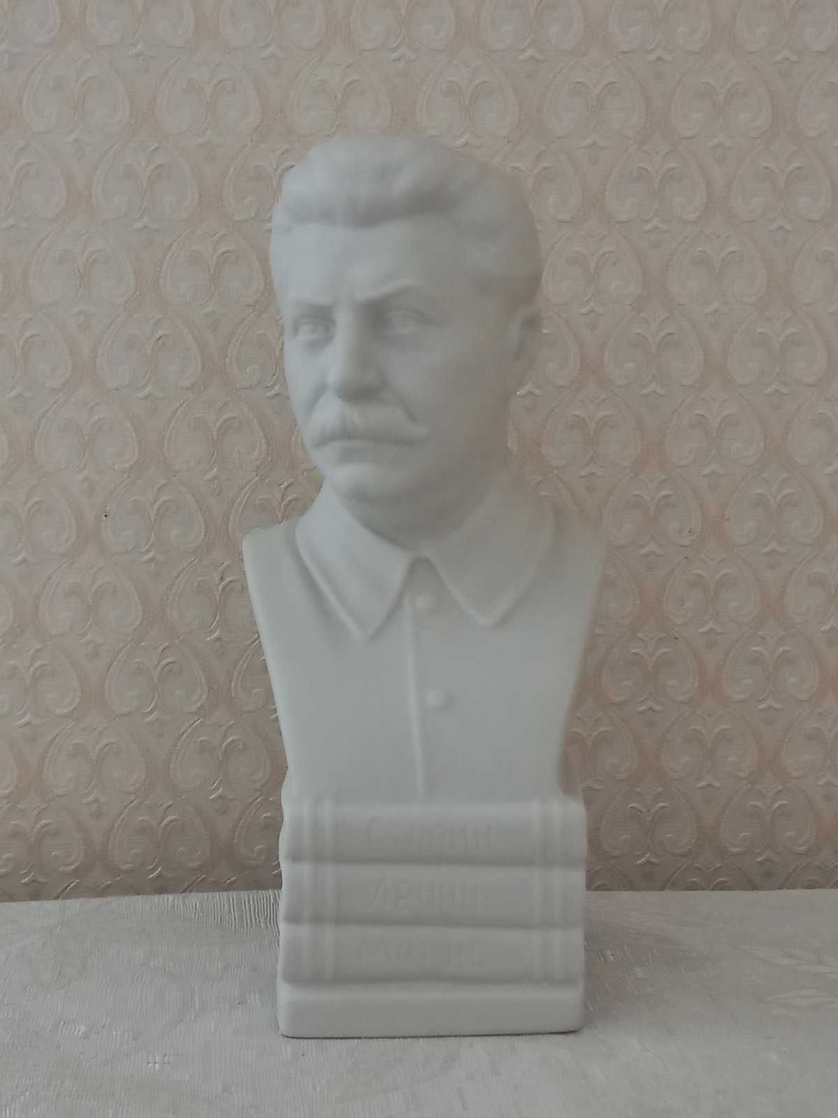 Фарфоровый бюст Сталина,бисквит, Вербилки, 2000-е по модели 1937 года.
