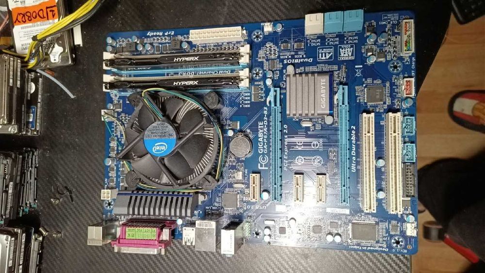 Gigabyte ga-p67a-d3-b3 f7 rev 1.0 + i5-2320 +16 GB ram