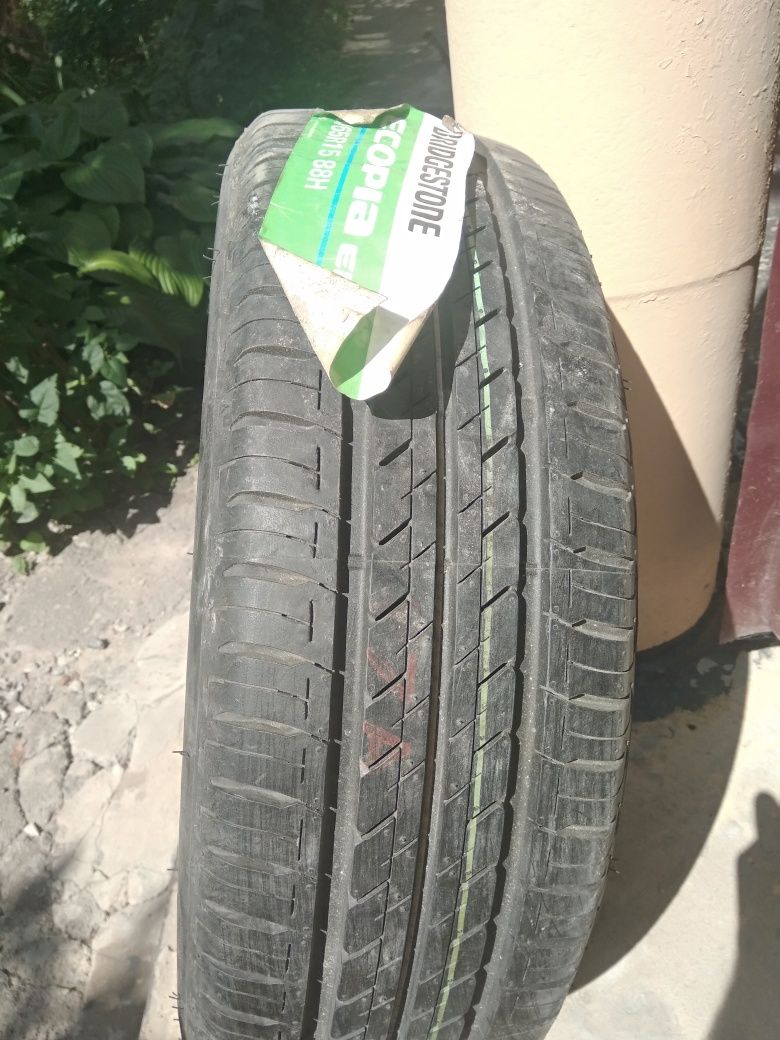 Шина BRIDGESTONE 185/65R15 88H