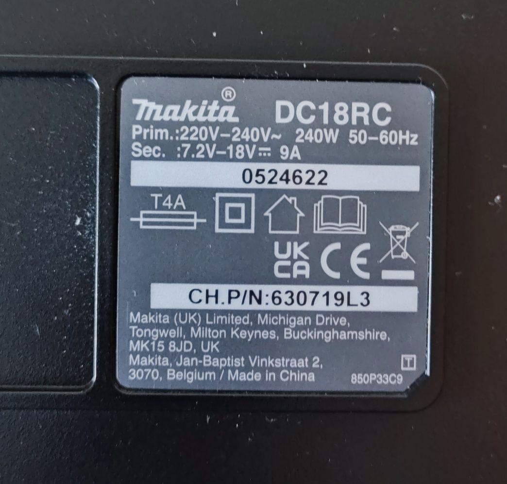 Makita DC18RC зарядний пристрій на 9ah