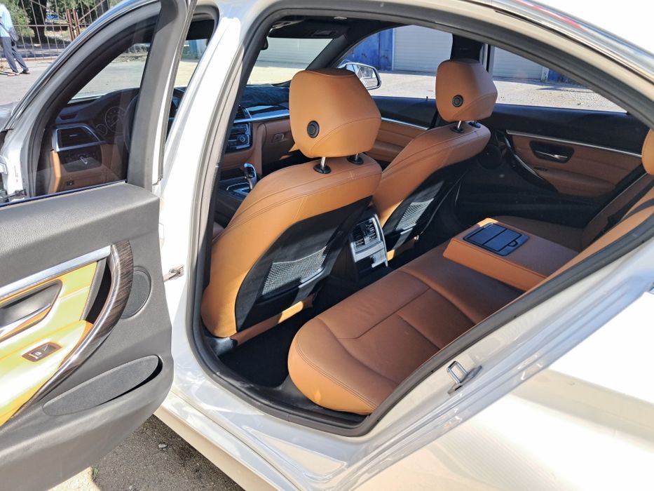 Продам BMW 330 e 2017 год 58 тыс км пробег!!!