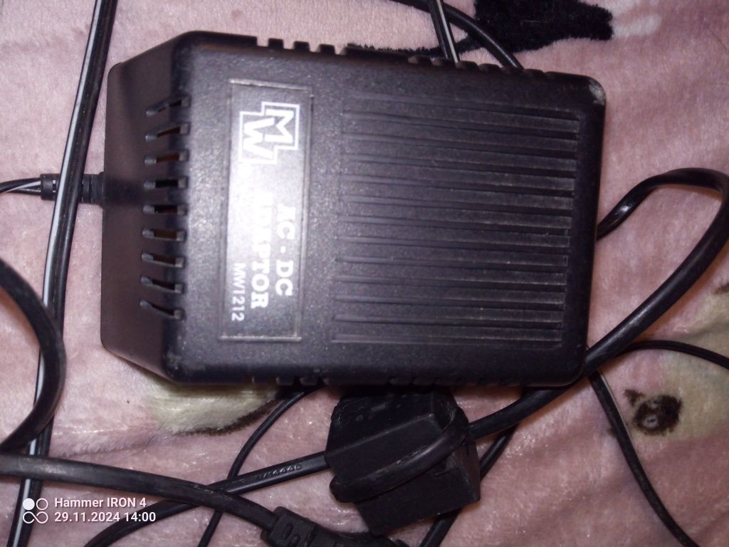 AC-DC Adapter mv1212