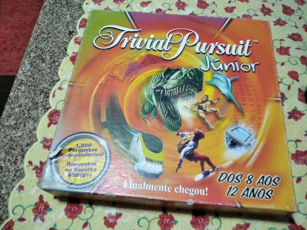 Jogo Trivial Porsuit Júnior
