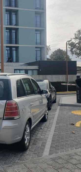 Opel Zafira B 1.9 CDTI 150cv | 7 Lugares | Teto Panorâmico | Sport | C