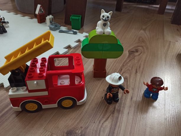 Klocki Lego Duplo 10901 Wóz Strażacki