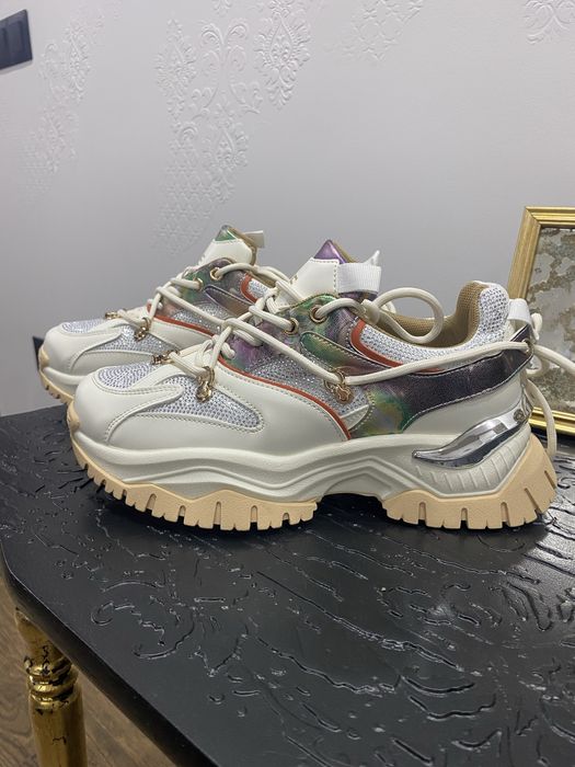 Кросівки EXE Іспанія р. 40