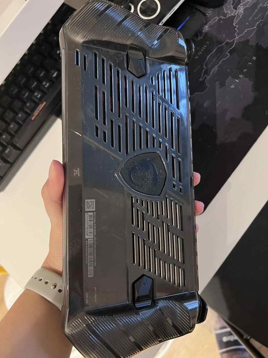 MSI CLAW i7 stan idealny + dodatki