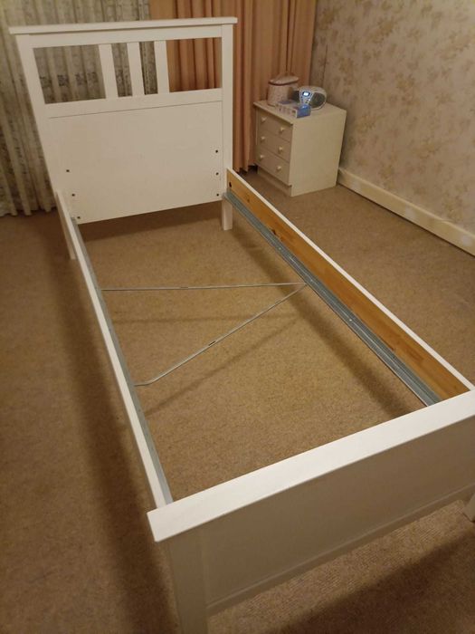 Łóżko 200 x 90 sosnowe białe