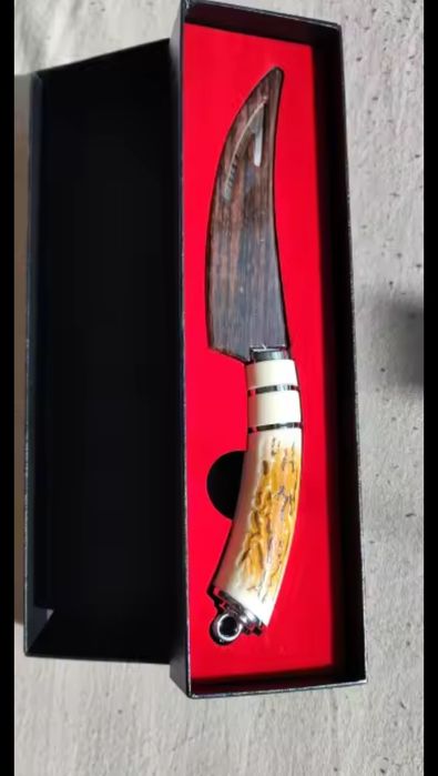 Нож кухонный , шейник и тичковый