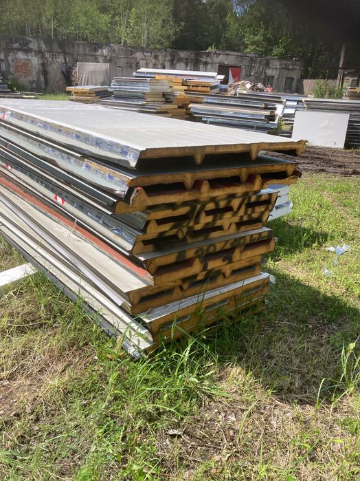 Płyta warstwowa dachowa