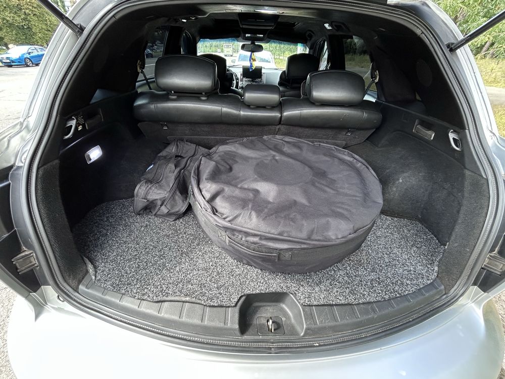 Infiniti FX45 V8