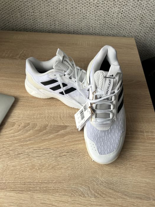 Кроси Adidas Crazyflight