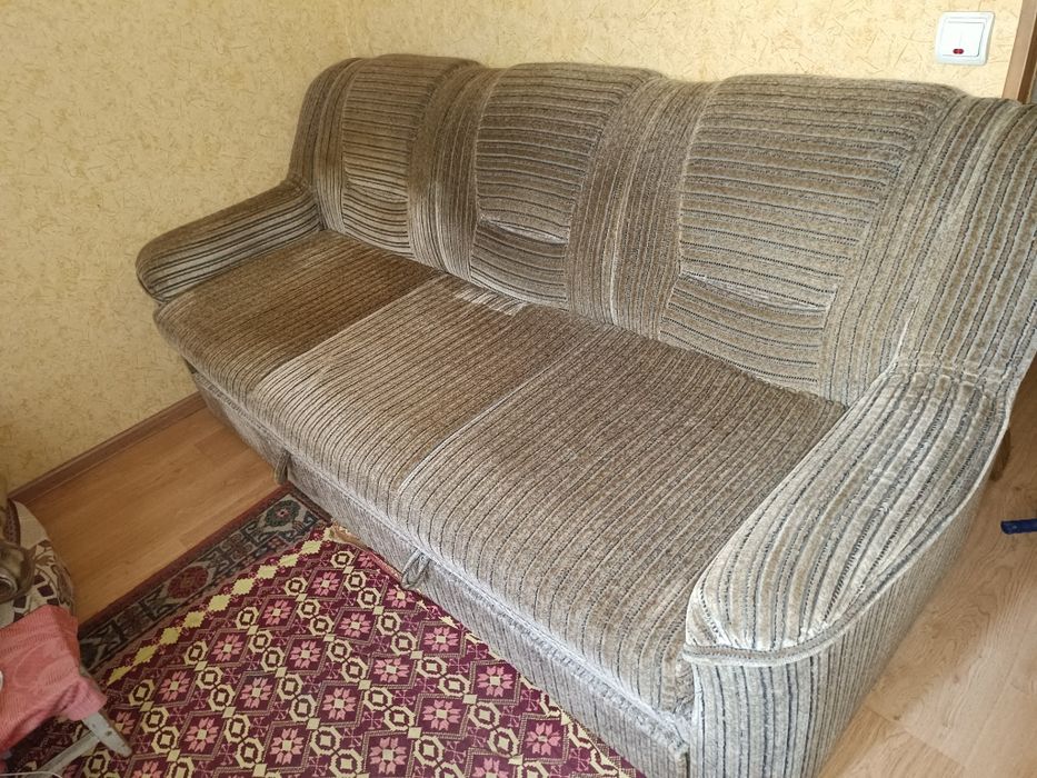 Диван раскладной.