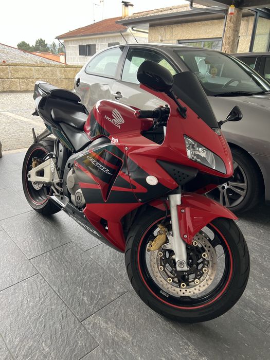 Cbr 600 RR - 2004 - Como nova