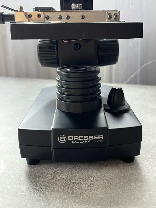 Мікроскоп цифровий Bresser LCD Microscope 50x-2000x