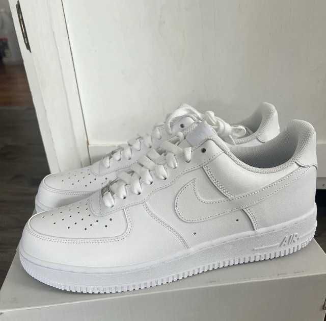Nowe oryginalne buty Nike Air Force 1 Low '07 Białe R.40
