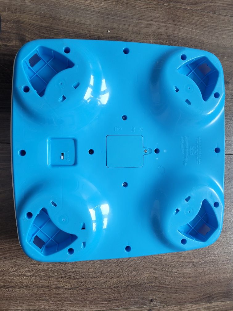 Stoliczek edukacyjny Fisher Price