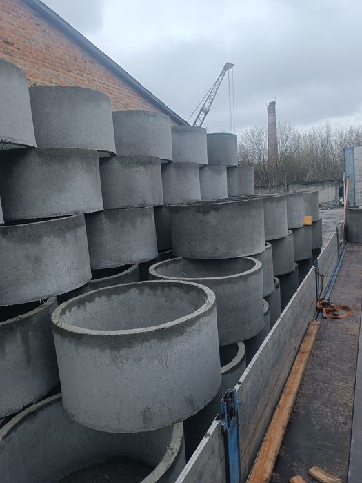 Бетонні кільця Гайсин власне виробництво.