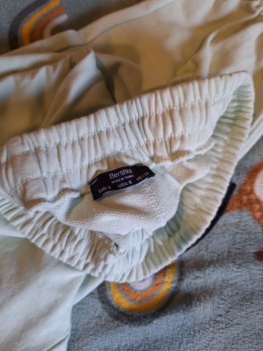 Костюм на дівчину