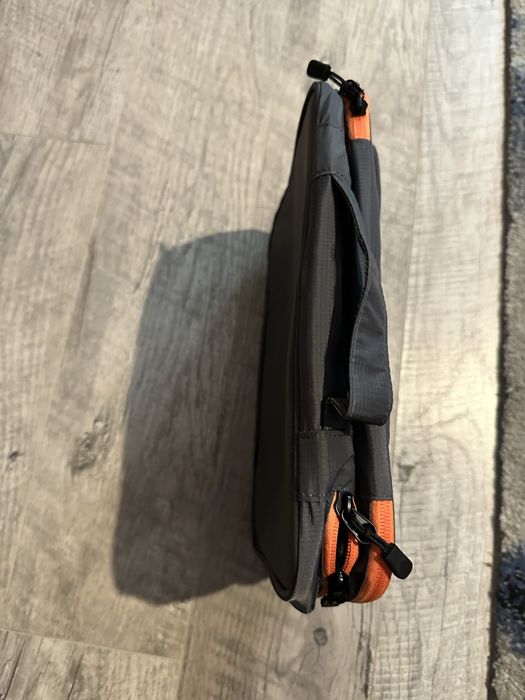 Organizer podróżny na kable i akcesoria elektroniczne