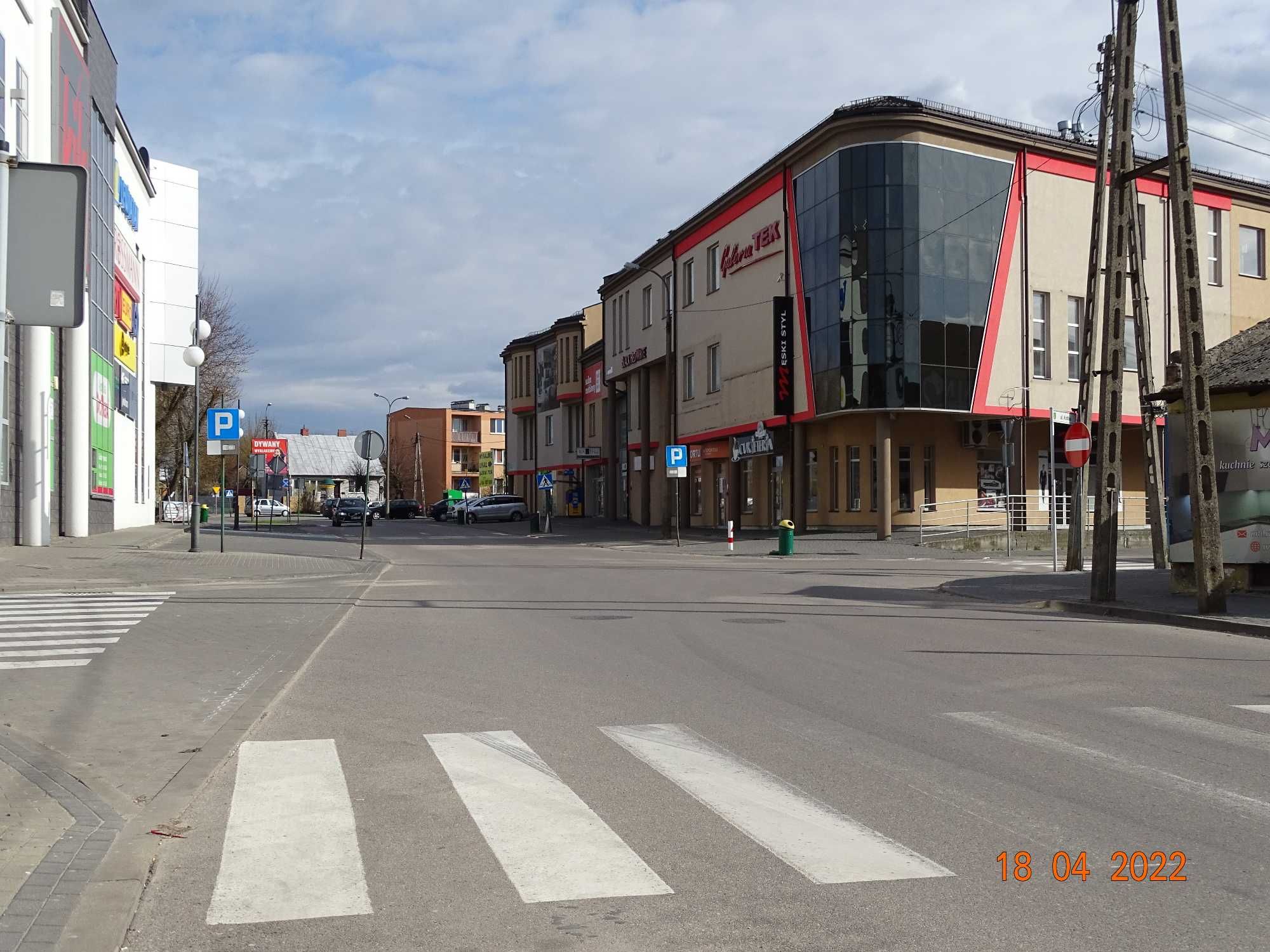 Ostrów Mazowiecka. Lokal 250 m2.  Centrum Parking.   Duży ruch.