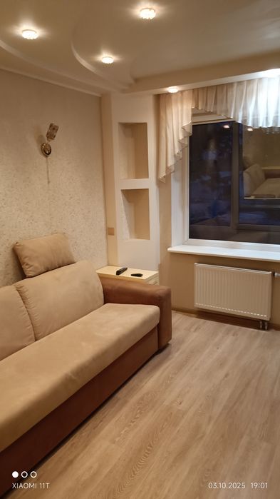 Продається трьохкімнатна квартира