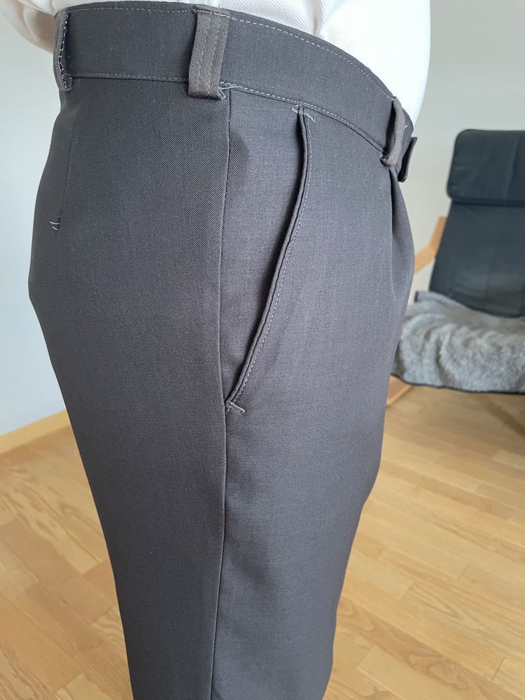Spodnie materiałowe męskie L/ XL