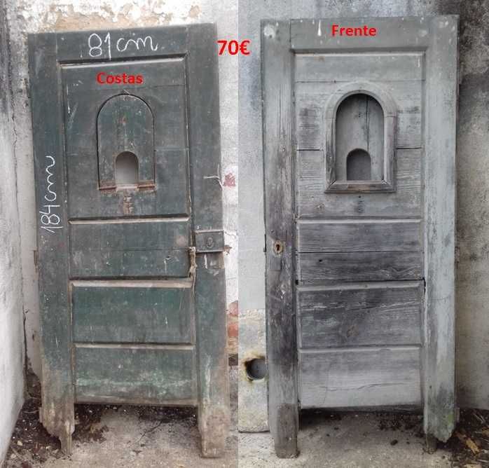 Portas muito antigas