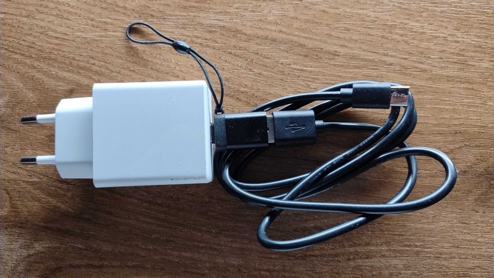 Telefon realme GT 5G, hiper telefon, ale ekran do wymiany