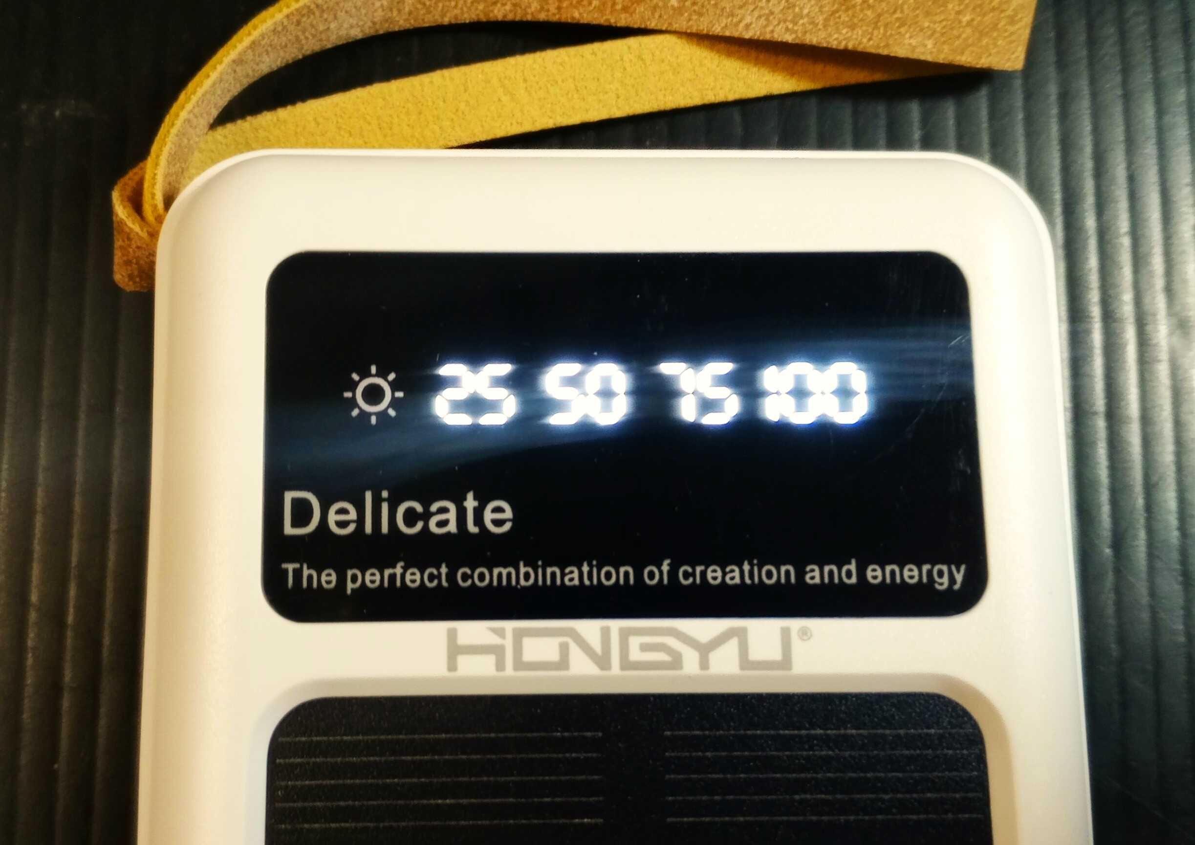 Power bank Solar 5000 mAh usb, micro usb, type-c, lightning