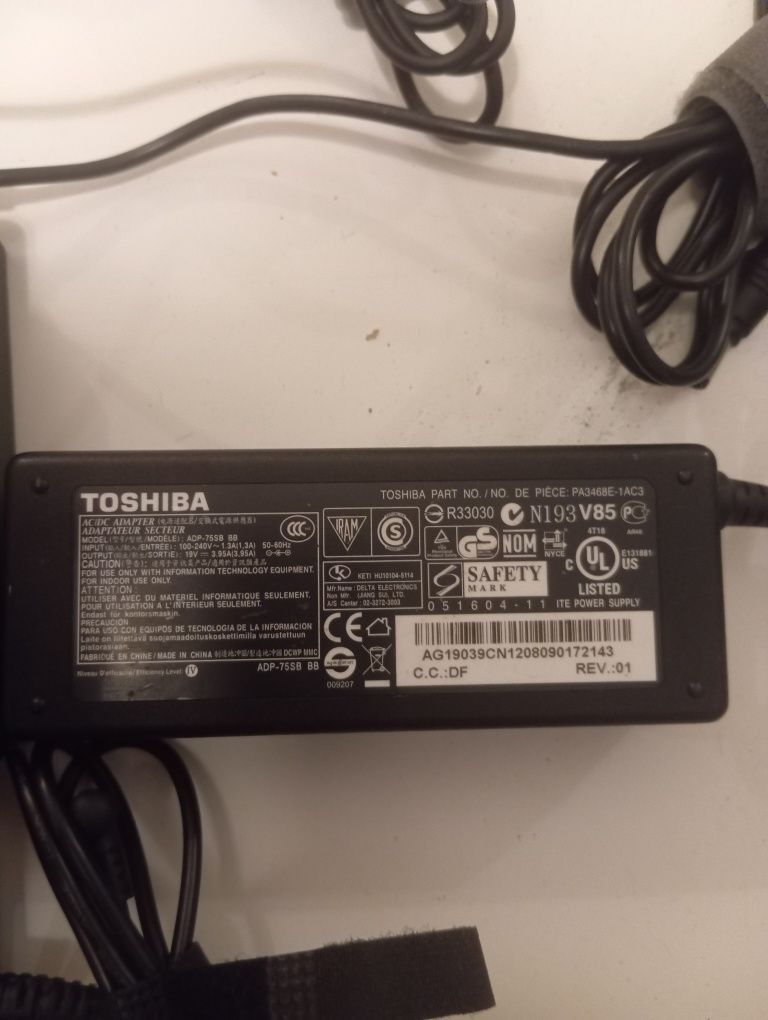 Zasilacze do laptopów LED