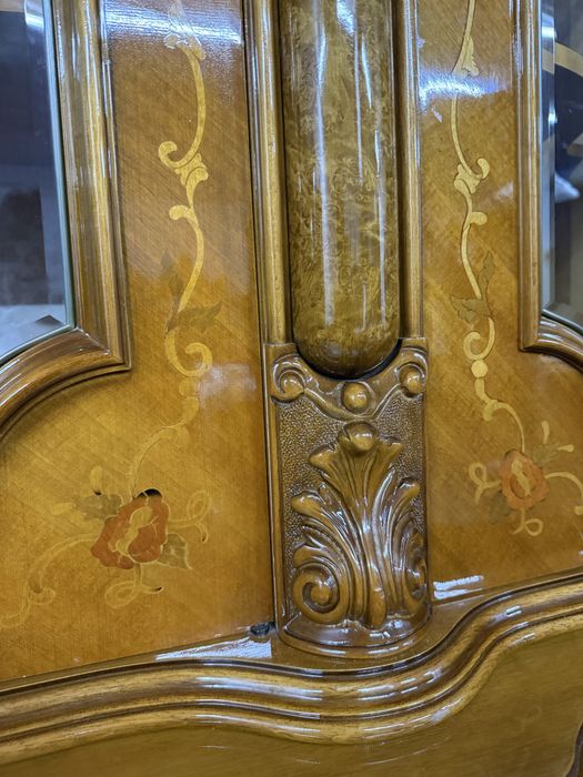 Італійська вітрина, вітрина бароко, комод, барокко, стінка, вітрина