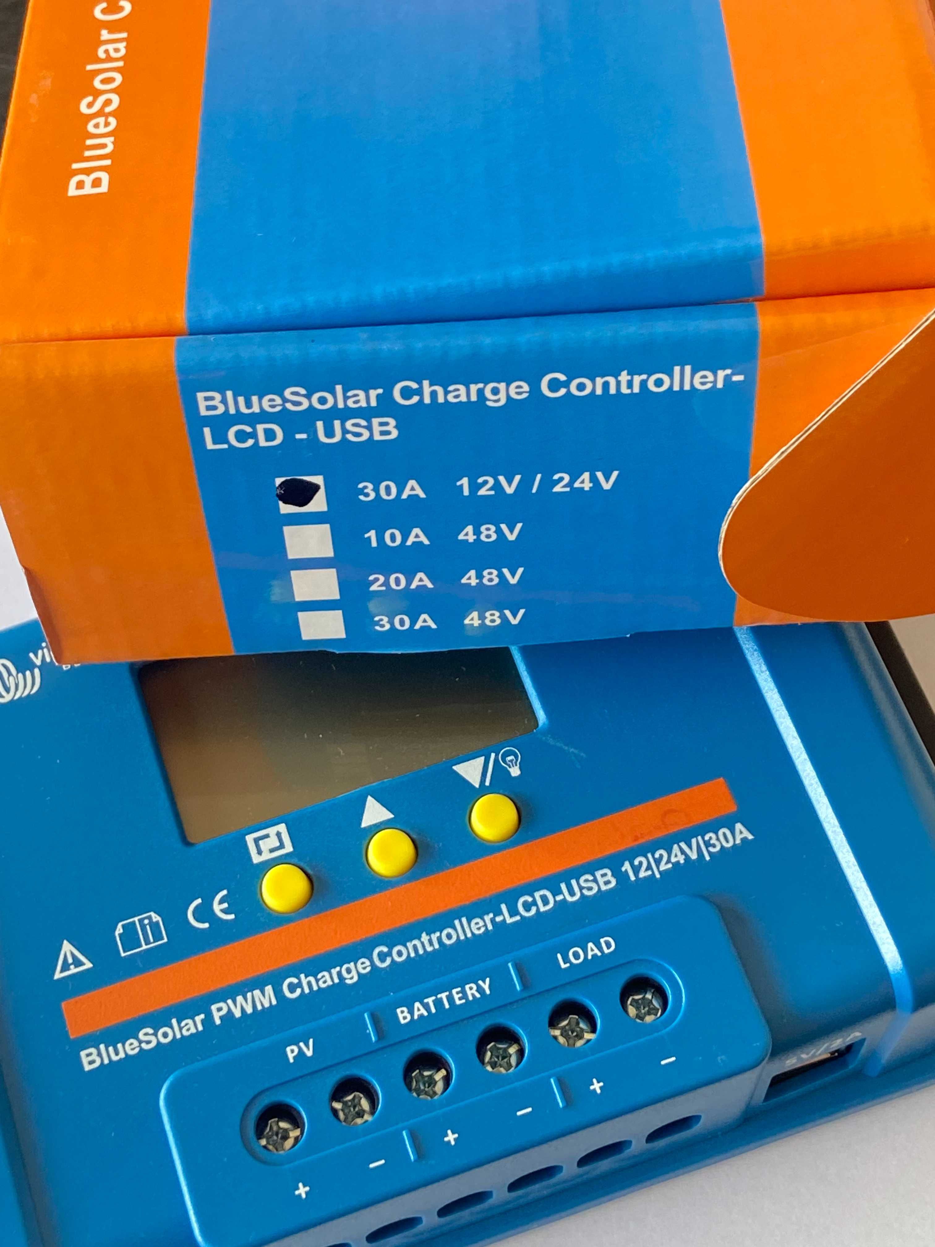 Контролер заряду Victron Energy BlueSolar PWM-LCD&USB 12/24V-30A