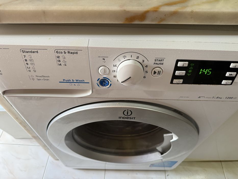 Maquina de lavar em uso normal