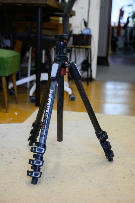 Manfrotto 055 Carbon plus głowica Triopo B-2
