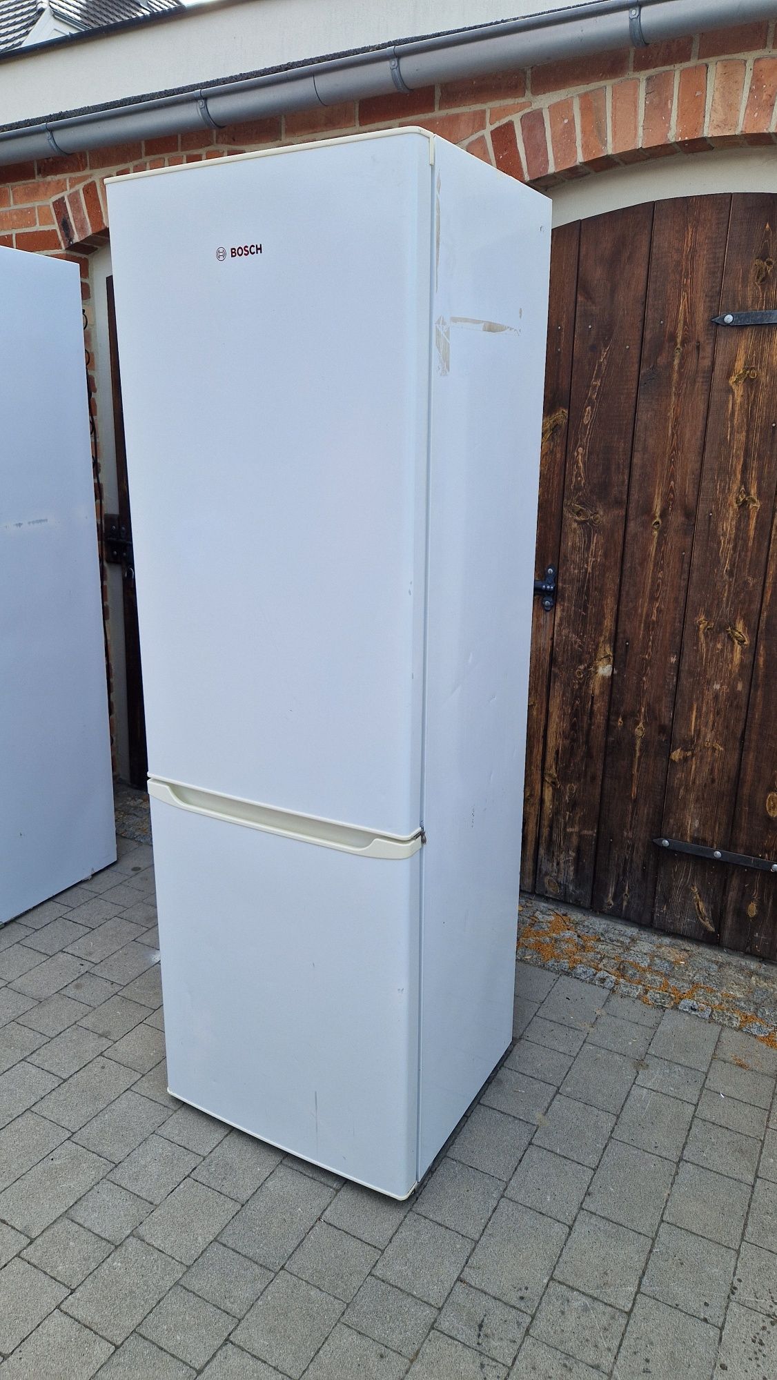 Lodowka BOSCH z gwarancij mozliwe transport