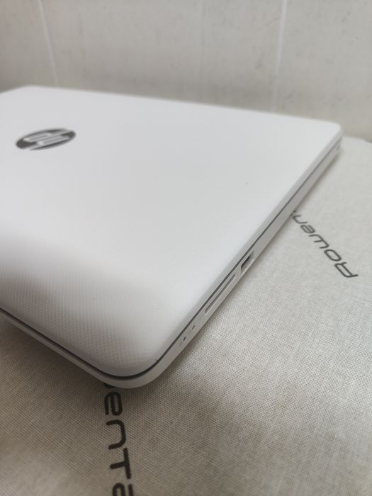 Computador portátil HP 15-bs011np