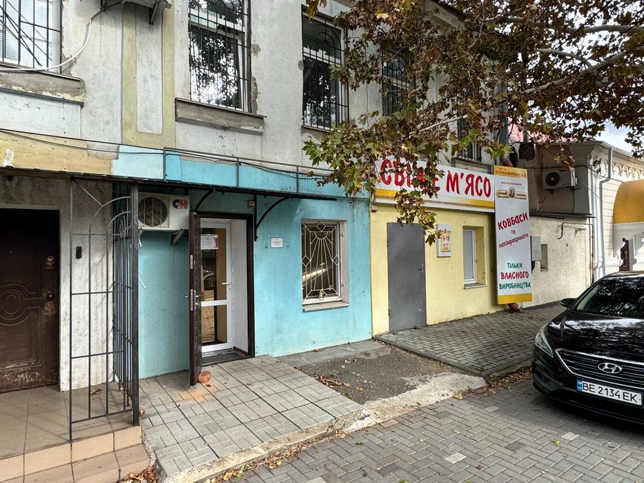 Центр Велика Морська 52 кв.м. ремонт ву фасад