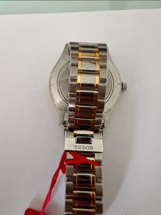 Tudor Style ref. 12713 — novo com etiquetas e caixa.