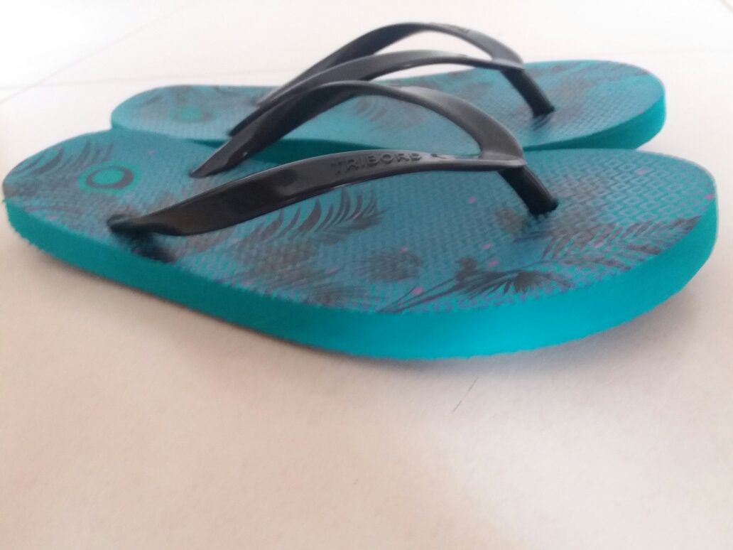 Chinelos tipo Havaianas marca Tribord (Tam. 37/38)