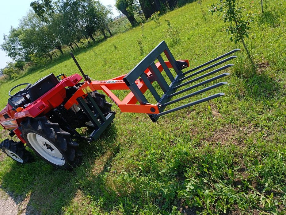 Ładowacz na tył do małych mini ciągników