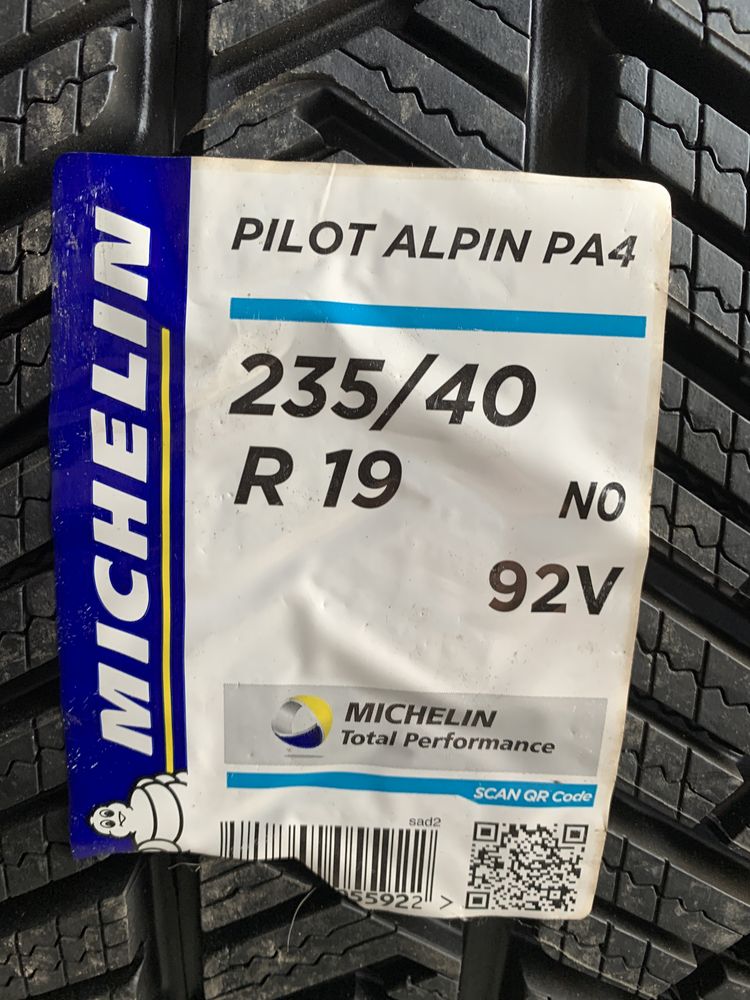 (4шт) нові 235/40R19 Michelin Pilot Alpin PA4 NO (92V) зимові шини